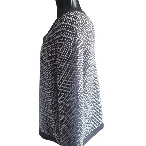 Tradition Black and White Knit Cardigan 3X - Picture 5 of 7